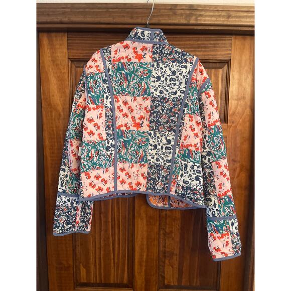 Reversible, quilted jacket size large - Picture 6 of 6